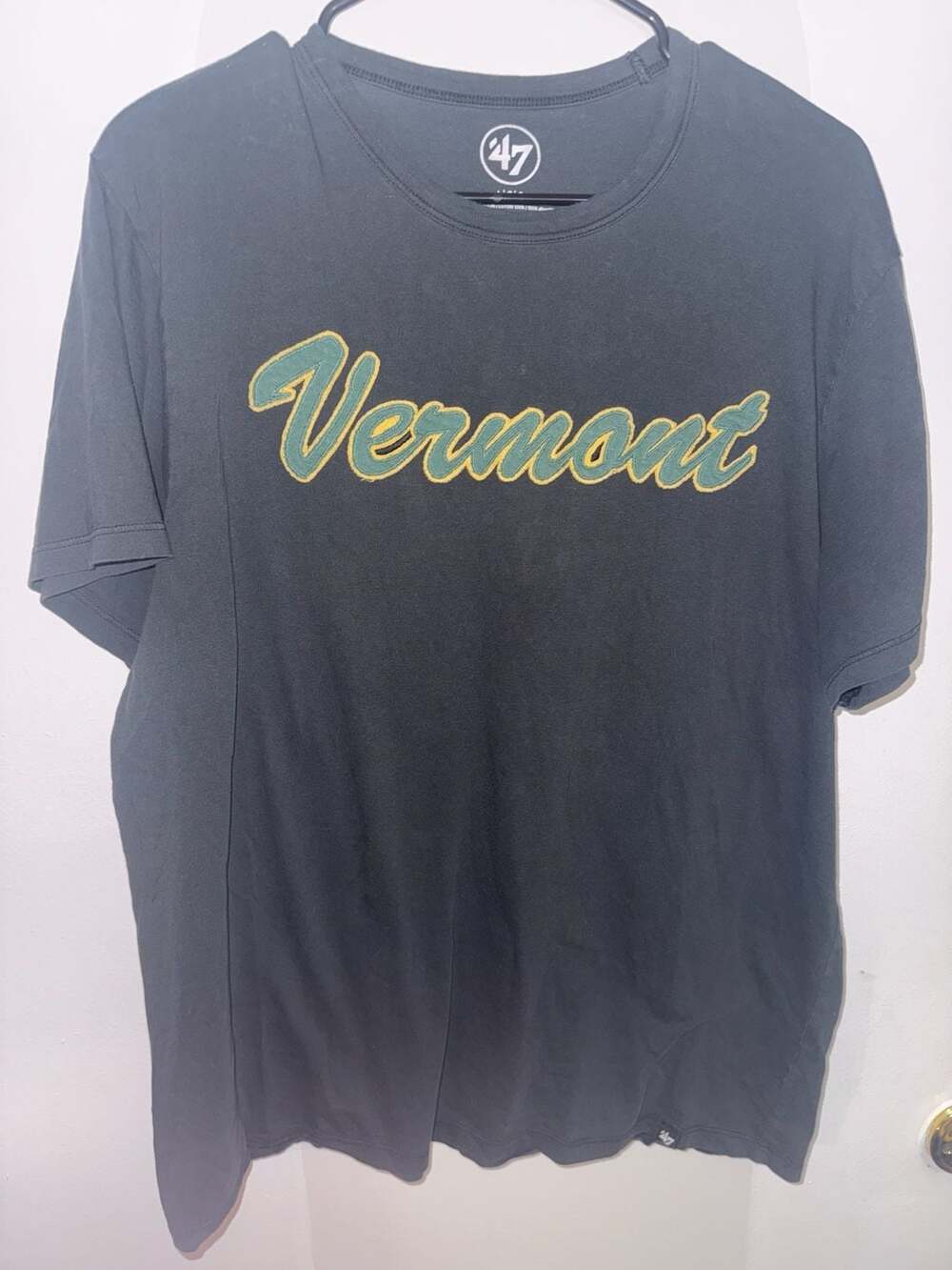 47 Brand Vermont Catamounts Graphic T-Shirt Charcoal Grey Size Large